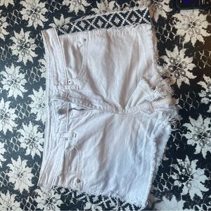 Universal Thread White Jean Shorts Aztec print